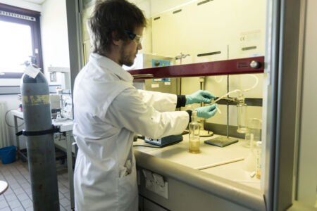 Industriële wetenschappen chemie en biochemie (52).jpg