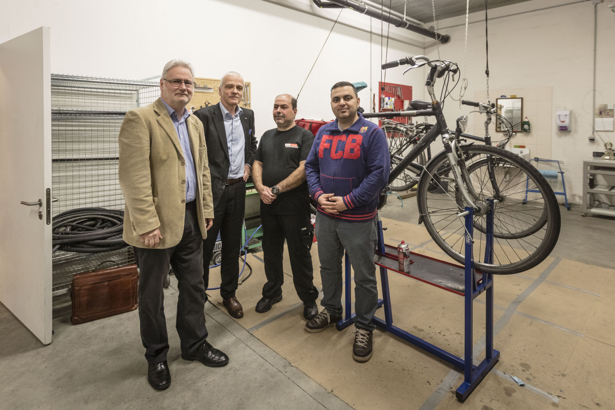 Opening fietsherstelwerkplaats Stadscampus (27).jpg