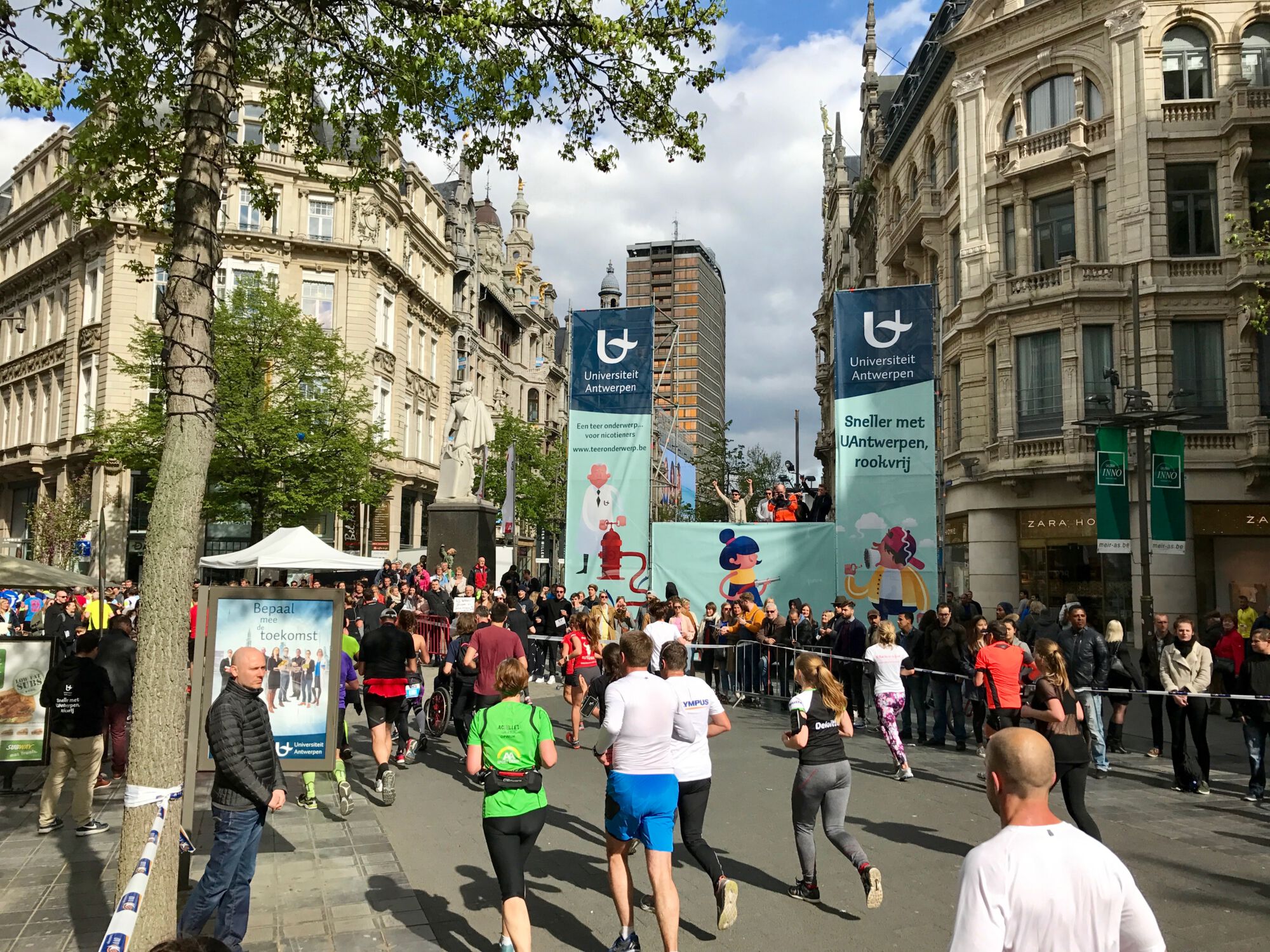 Antwerp 10 Miles & Marathon 2017 (4).jpg