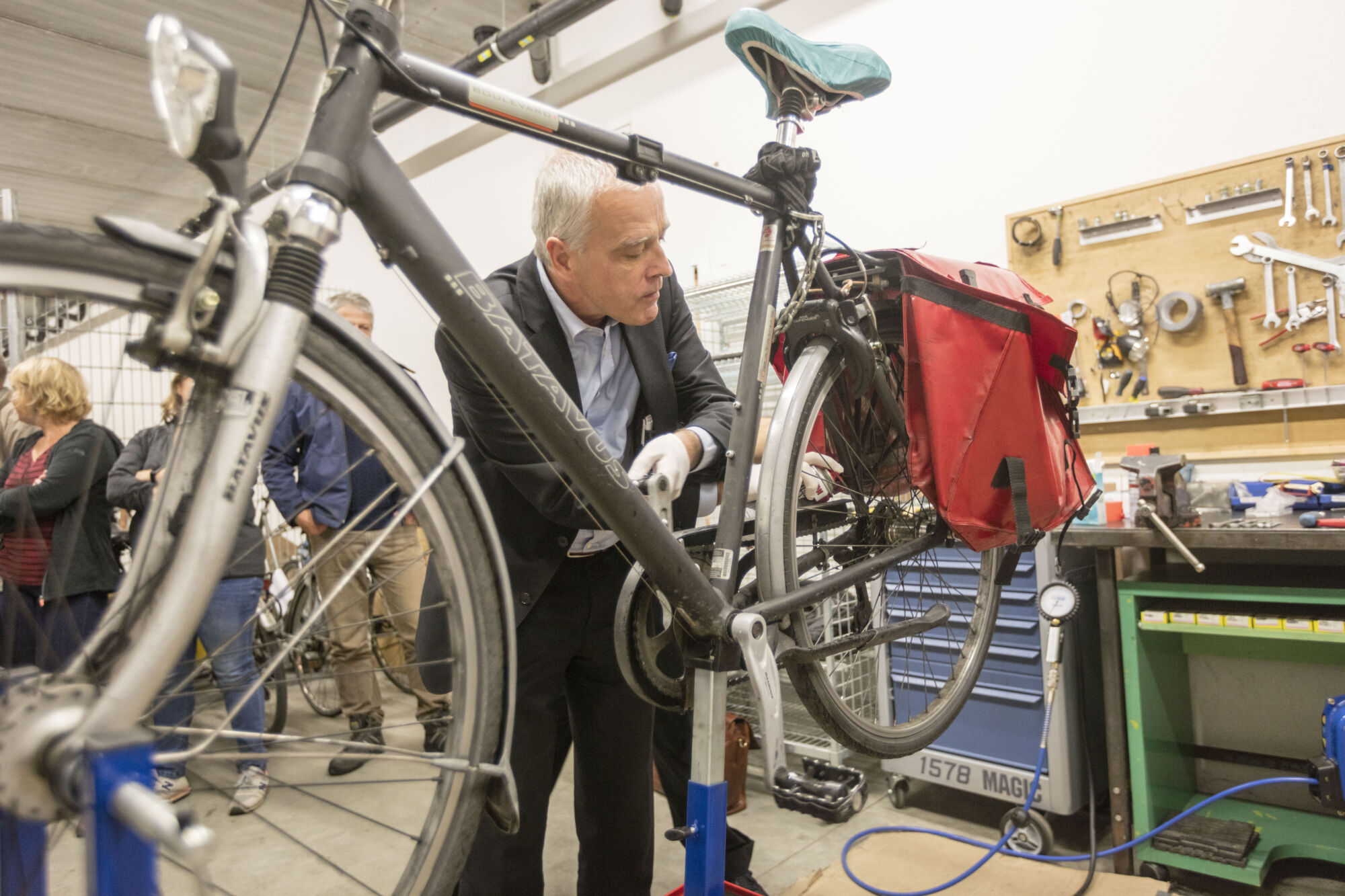 Opening fietsherstelwerkplaats Stadscampus (20).jpg