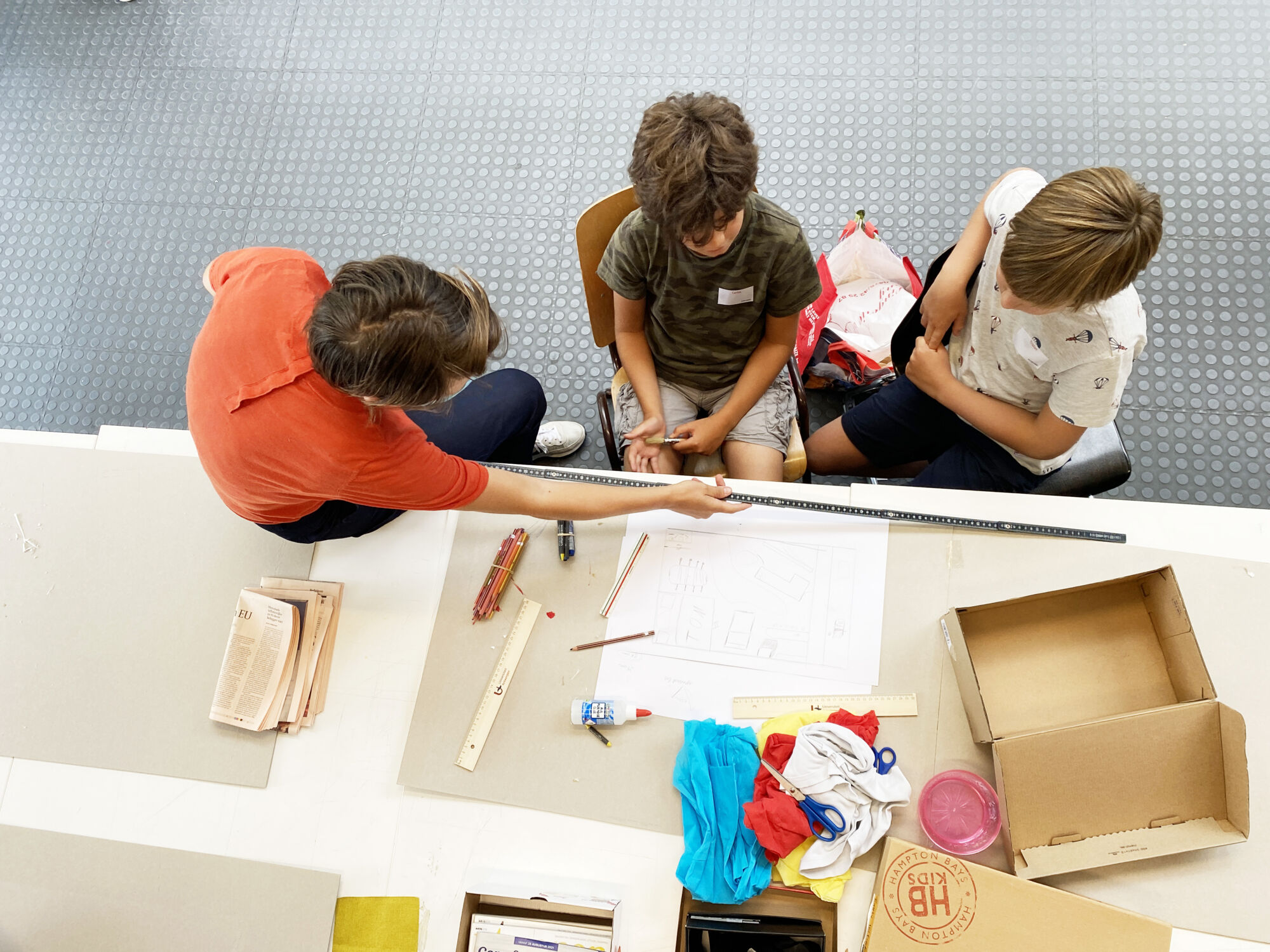 Kinderuniversiteit 2021- Ontwerp een kamer voor je favoriete personage (6).JPG