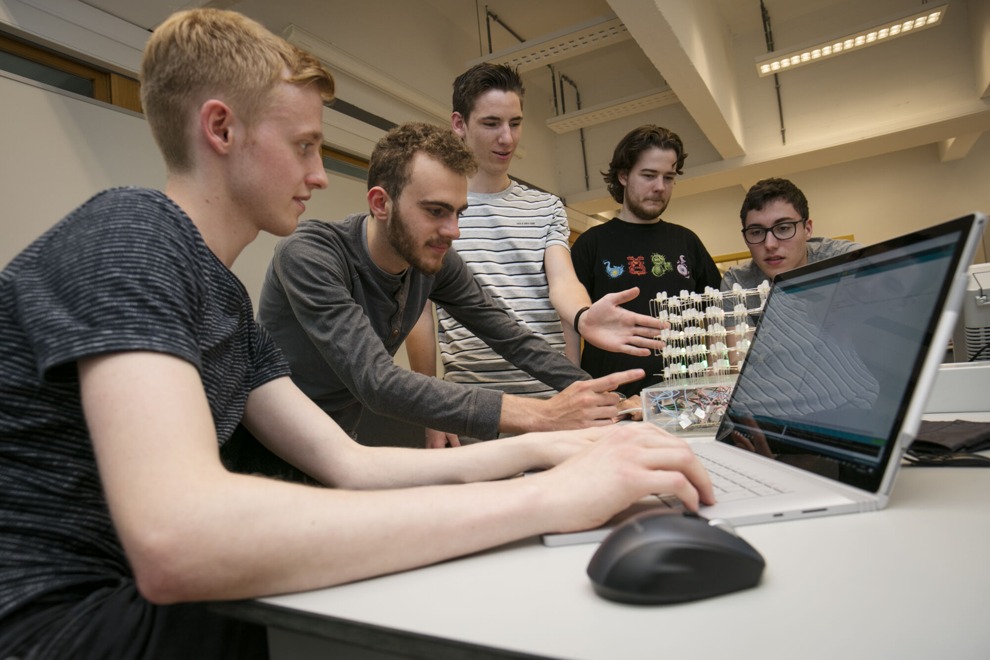 Industriële wetenschappen: elektronica-ICT (34)