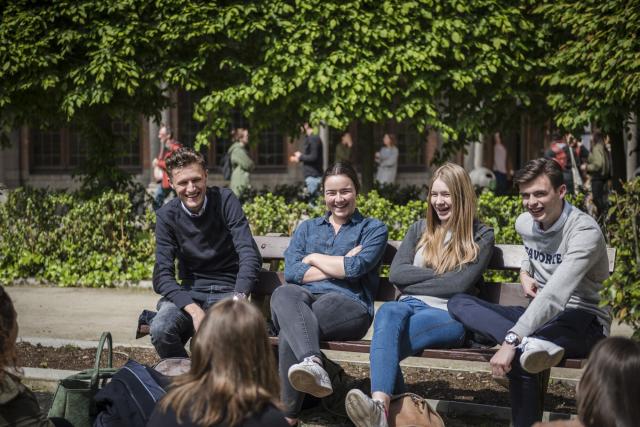 Afbeelding  Stadscampus studenten 2017 (05).jpg bekijken - UAntwerpen